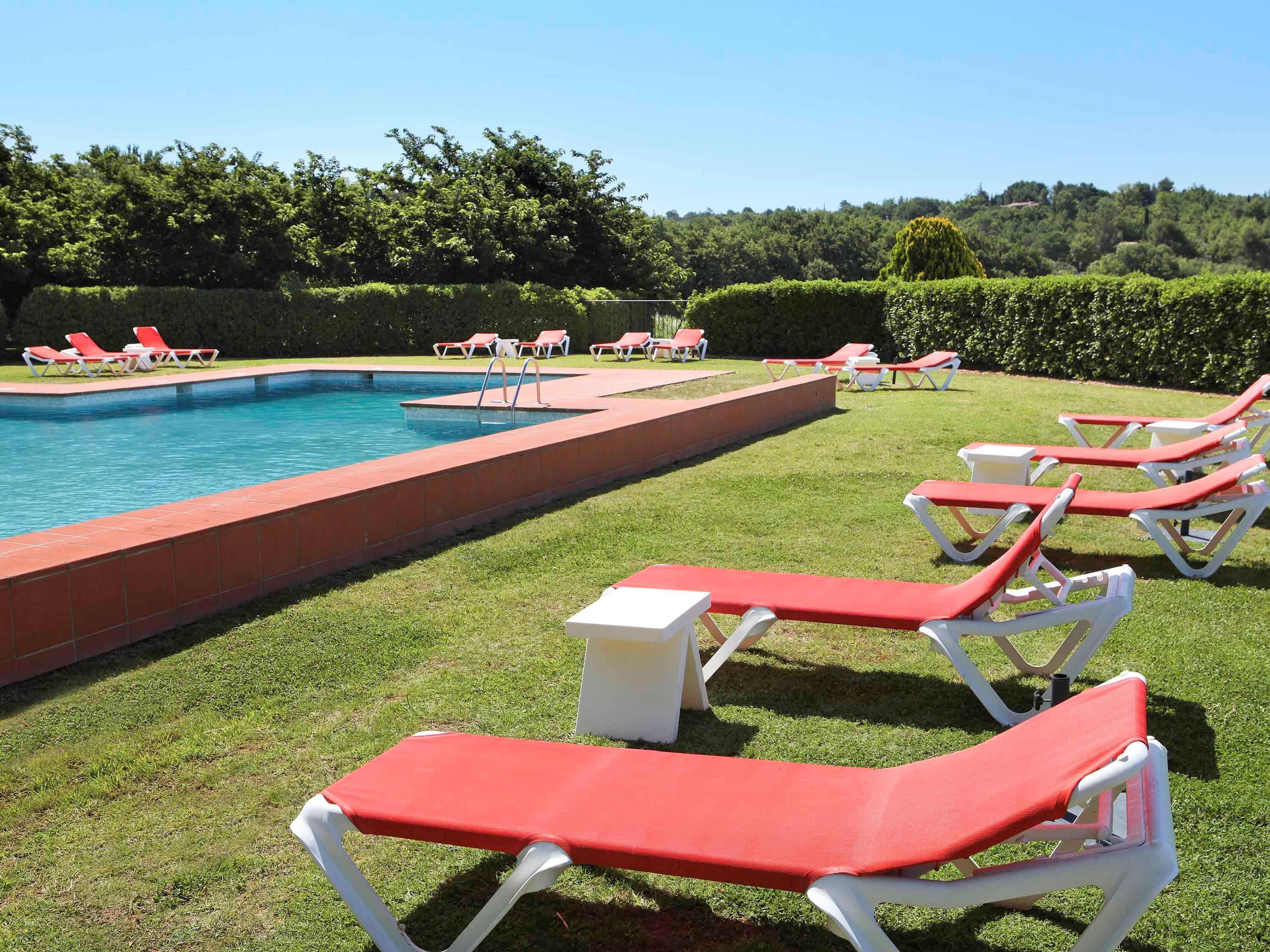 Mercure Aix-En-Provence Sainte-Victoire Chateauneuf-le-Rouge Екстер'єр фото