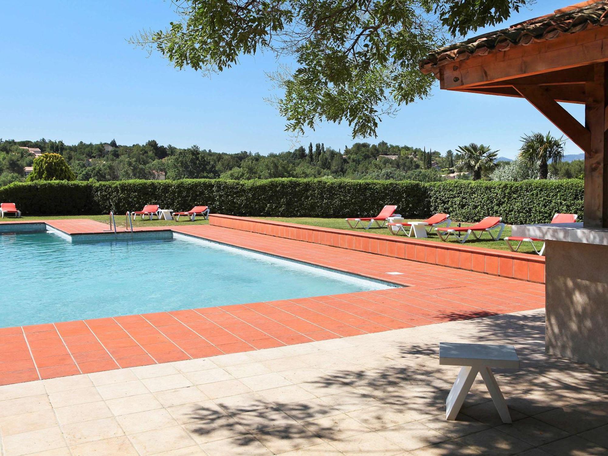 Mercure Aix-En-Provence Sainte-Victoire Chateauneuf-le-Rouge Екстер'єр фото