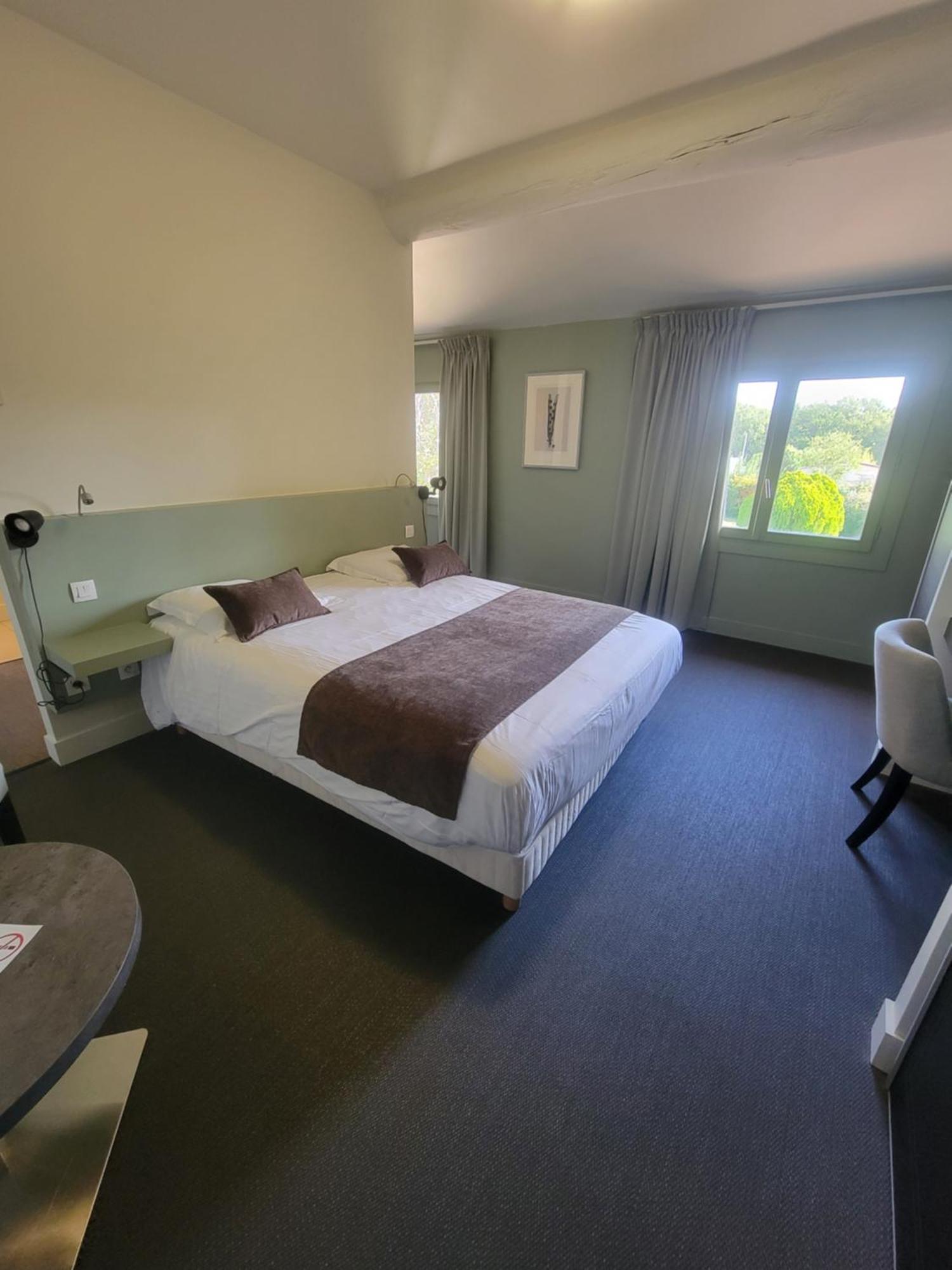 Mercure Aix-En-Provence Sainte-Victoire Chateauneuf-le-Rouge Екстер'єр фото