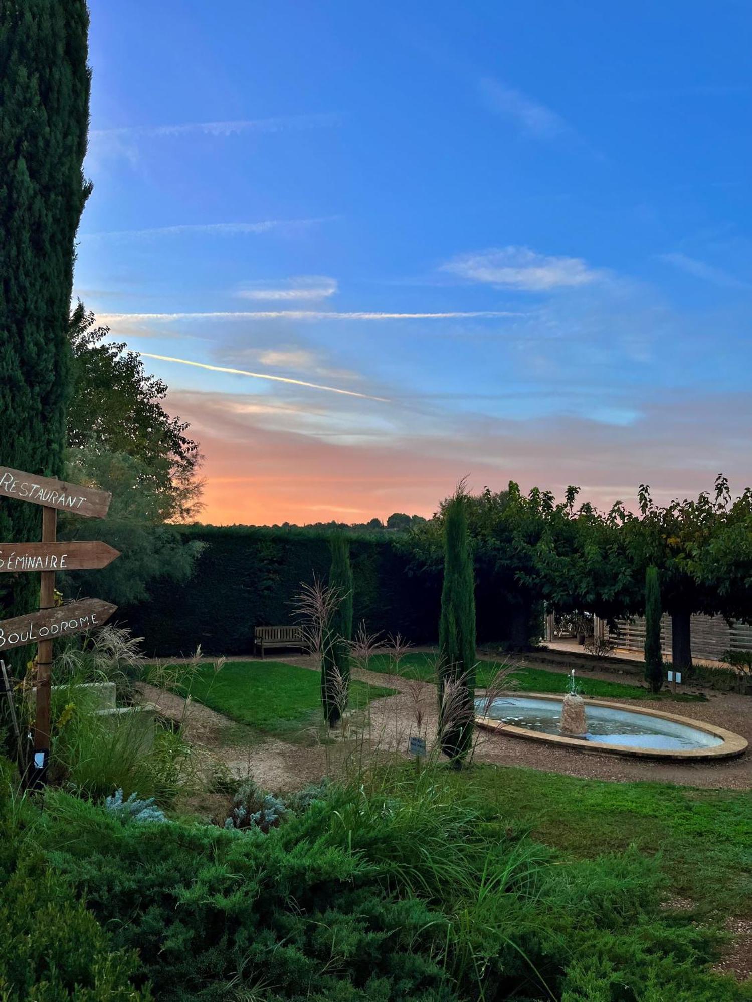 Mercure Aix-En-Provence Sainte-Victoire Chateauneuf-le-Rouge Екстер'єр фото
